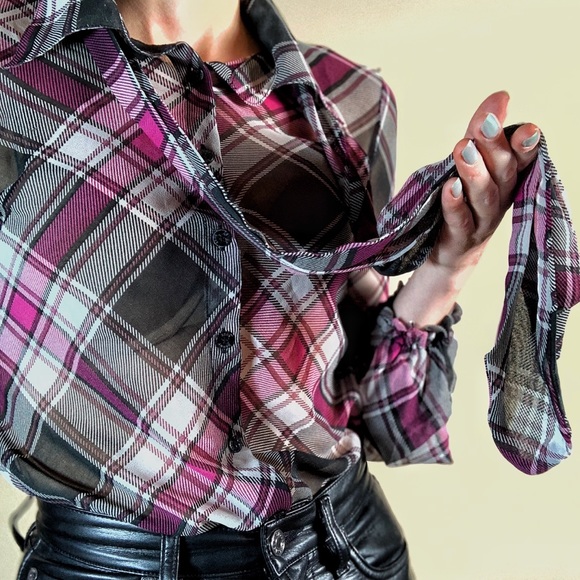 Denny Rose Body Sheer blouse - Picture 2 of 8